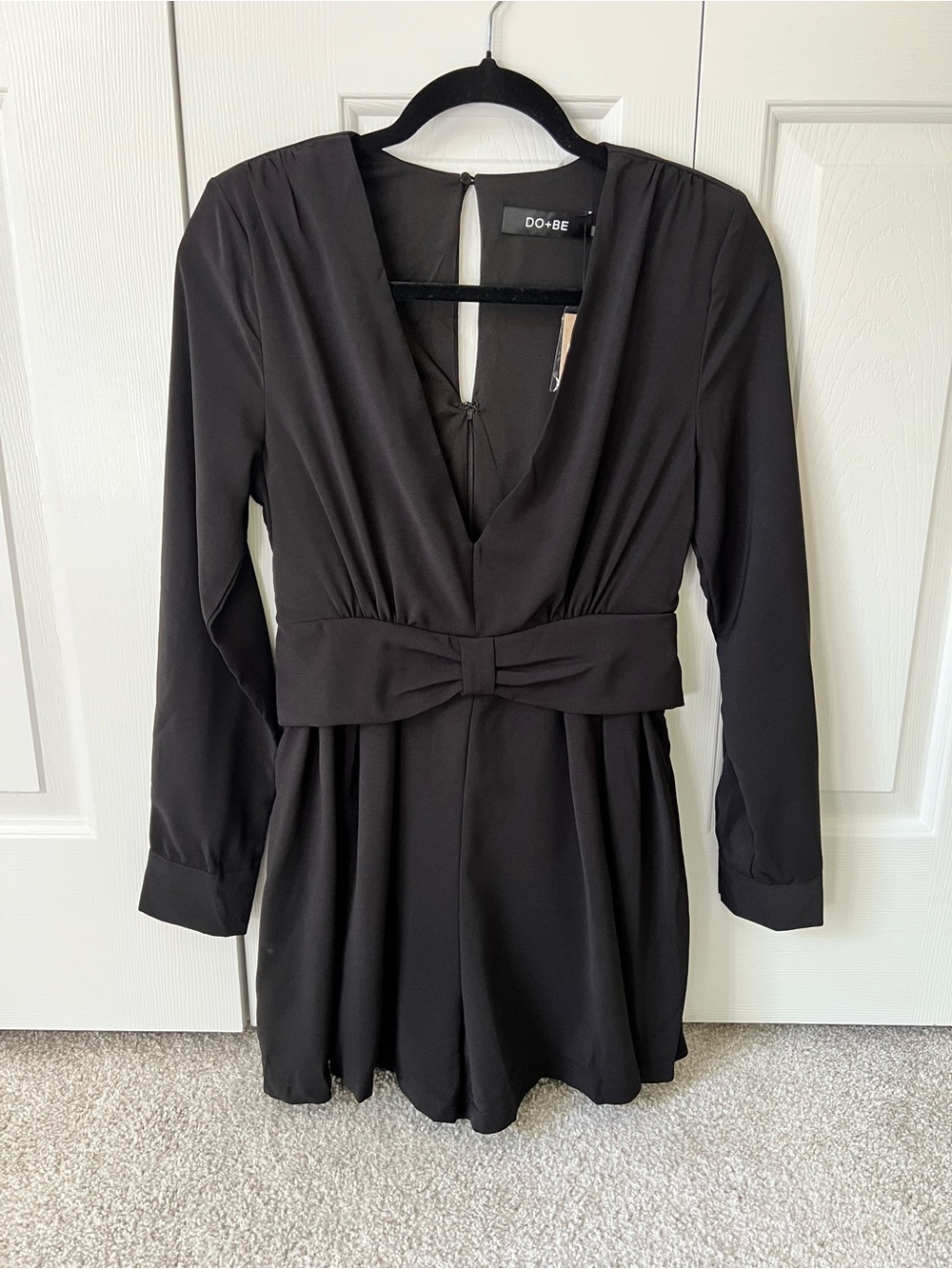 DO+BE Black Long Sleeve Deep V Waist Bow Romper Size Small
